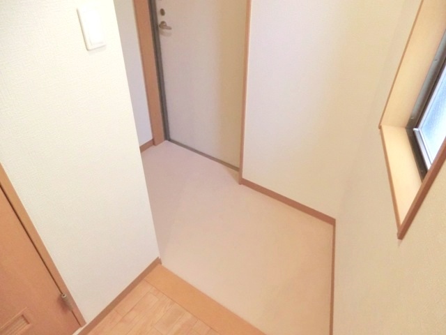 玄関　★広めの玄関スペースです★