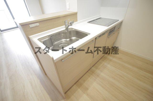 キッチン　コンパクトなキッチンで掃除もラクラク