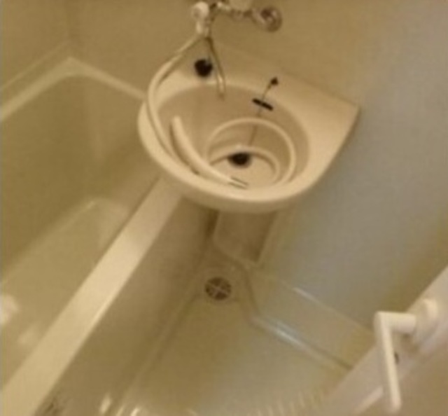バス・シャワールーム　別部屋参考写真
