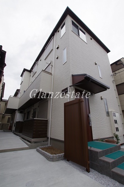 建物外観　☆存在感を放つ外観☆