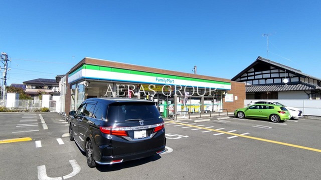 コンビニ　ファミリーマート 川越笠幡駅東店（コンビニ）まで315m