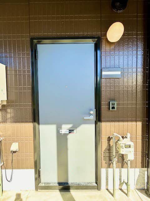 エントランス　玄関正面