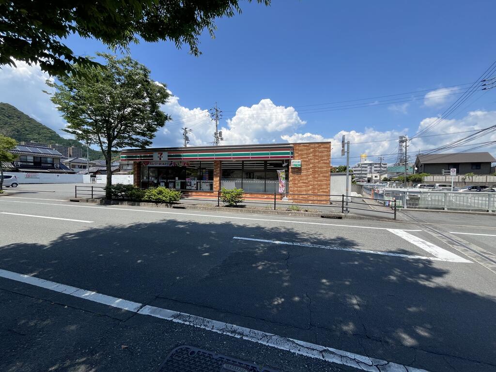 コンビニ　セブンイレブン山口白石店（コンビニ）まで467m