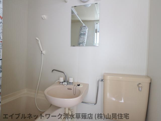 洗面設備　コンパクトで使いやすい洗面所