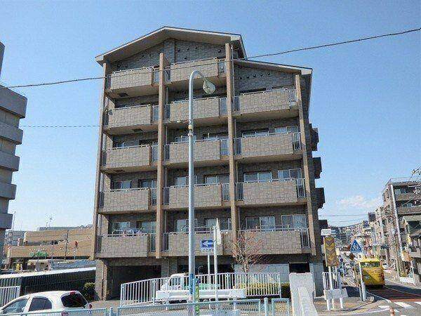 建物外観　オートロック付き