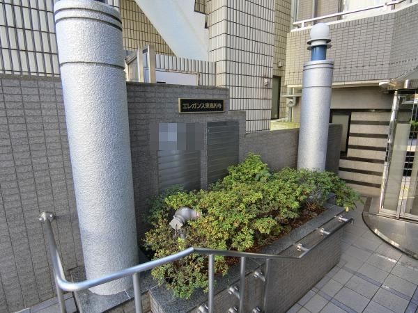 エントランス　入口部分