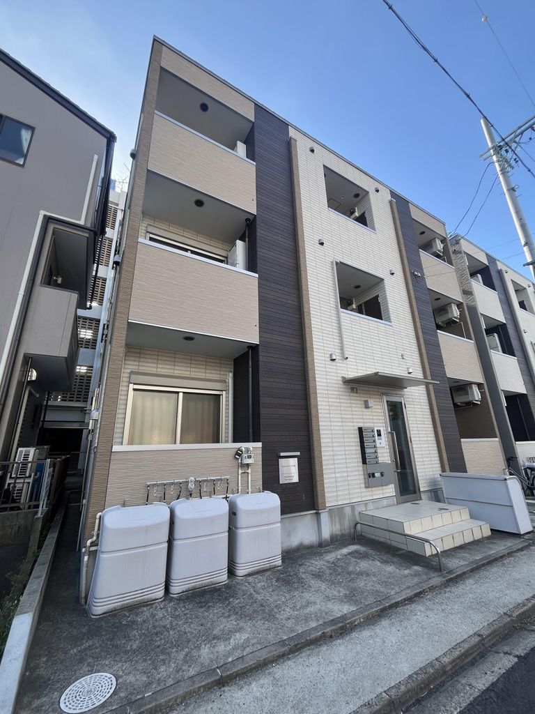 建物外観　バルコニー