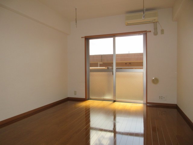 居室・リビング　他のお部屋の参考写真です。