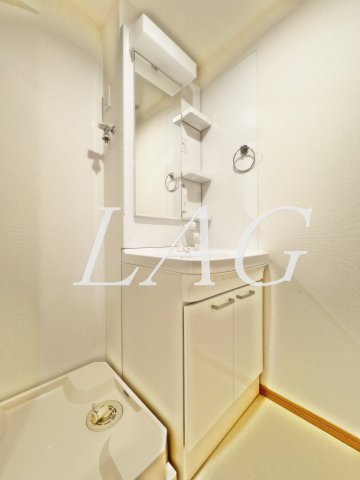 洗面設備　独立洗面台です。