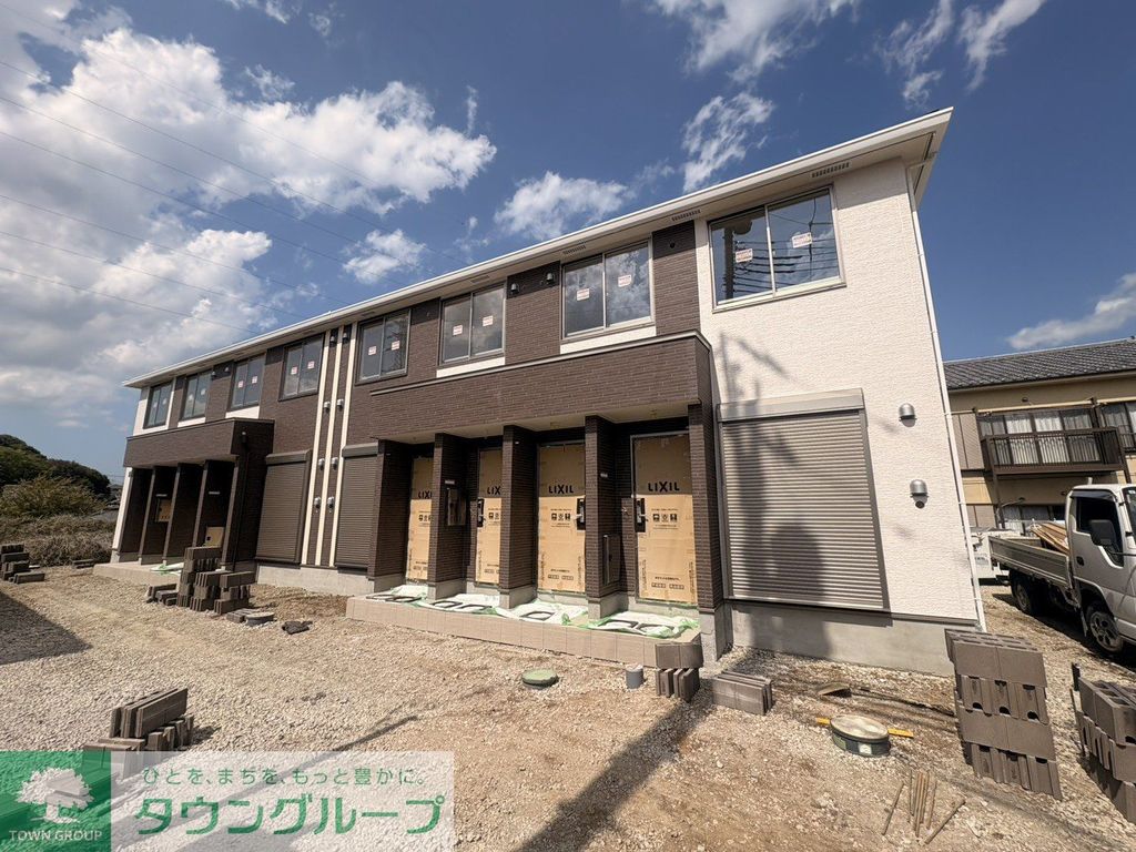 建物外観　建築中