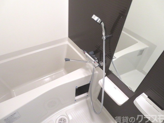 バス・シャワールーム　一日の疲れをお取りくださいませ。