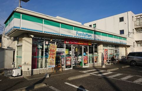 コンビニ　ファミリーマート 春日町一丁目店（コンビニ）まで480m
