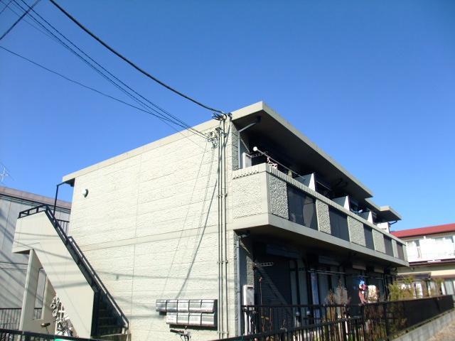 建物外観　日当たり良好です。ＲＣ造でしっかりしてます。