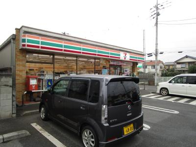 コンビニ　セブン-イレブン飯能新町店（コンビニ）まで352m