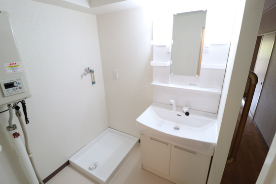 洗面設備　※別部屋の写真です