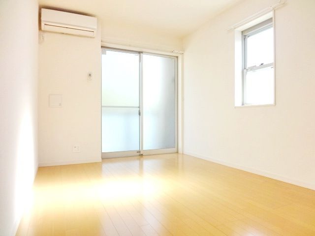 居室・リビング　☆洋室７．５帖☆