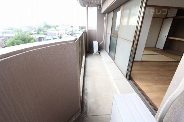 バルコニー　日当たり良好です。