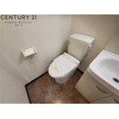 トイレ　シンプルで掃除のしやすいトイレです！
