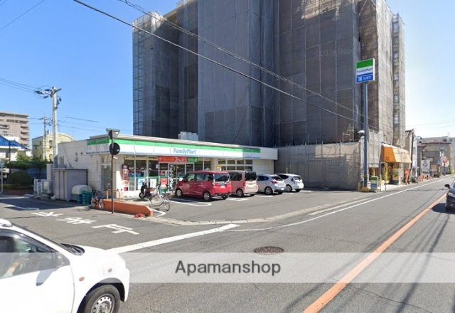 コンビニ　ファミリーマート野田1丁目店（コンビニ）まで262m