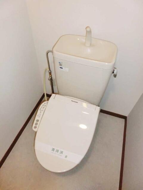 トイレ　落ち着いたトイレです