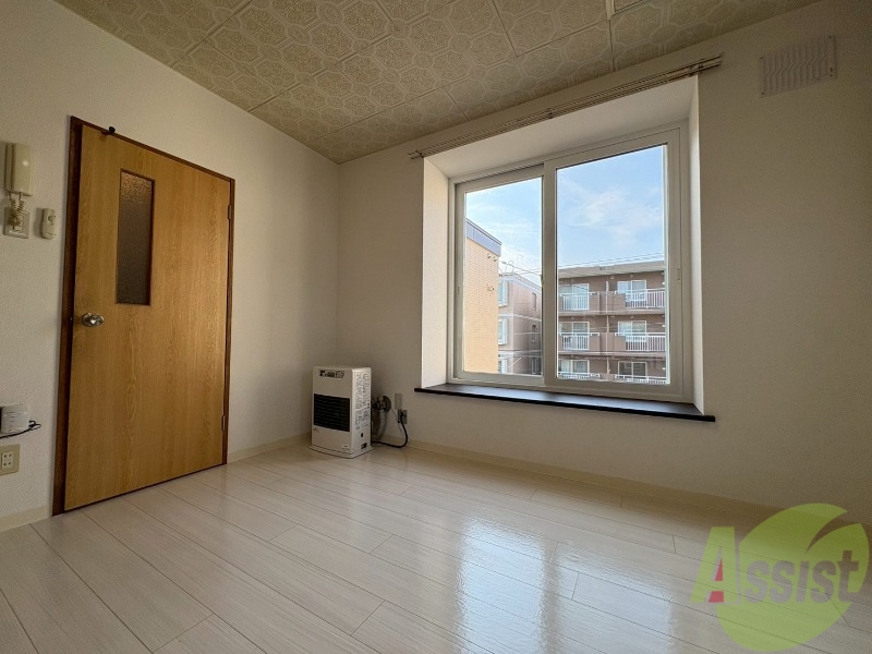 居室・リビング　広くてキレイなお部屋が広がっていて、充実した生活が送れそう。