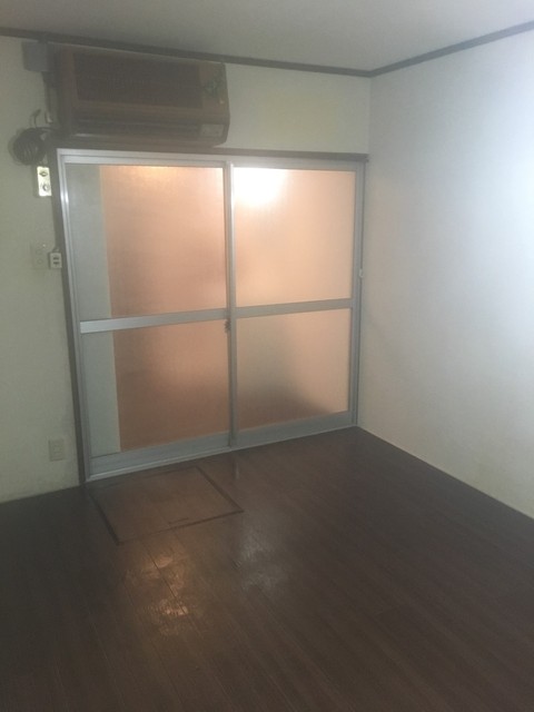 山科区川田菱尾田 貸家の居間写真