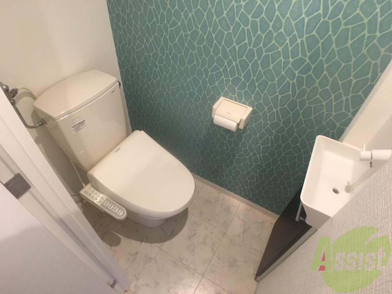 トイレ　こちらはトイレです。清潔感があり、安心して使用できます。