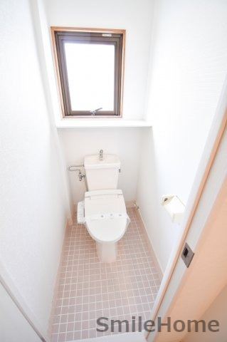 トイレ　清潔感があるトイレです。入るとホッとする、そんな空間。