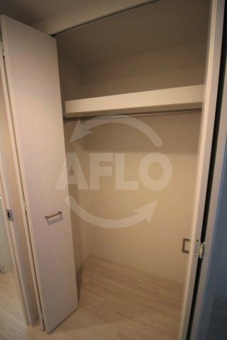 収納　エスリード福島ラグジェ　クローゼット
