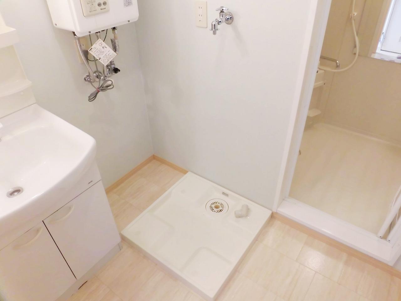 洗面設備　洗濯機置き場