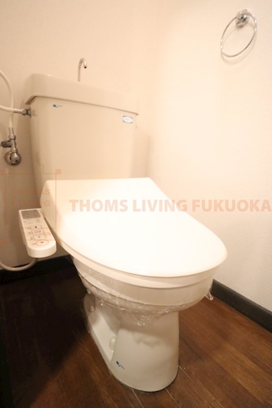 トイレ　トイレ　同物件別部屋写真