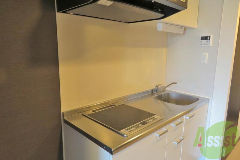 キッチン　キッチンはシステムキッチンでＩＨヒーターなのでお掃除も楽々。