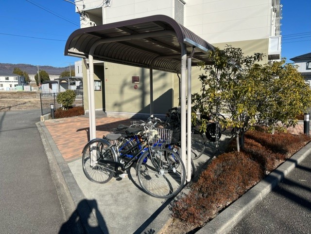 駐車場　駐輪場