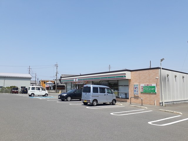 コンビニ　セブンイレブン紀の川粉河店様（コンビニ）まで400m