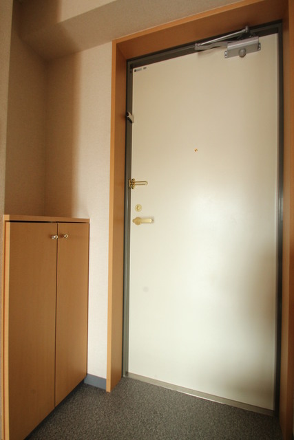 玄関　下駄箱付き玄関！