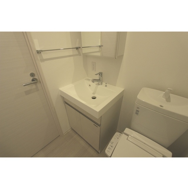 洗面設備　同タイプ別部屋の写真です。