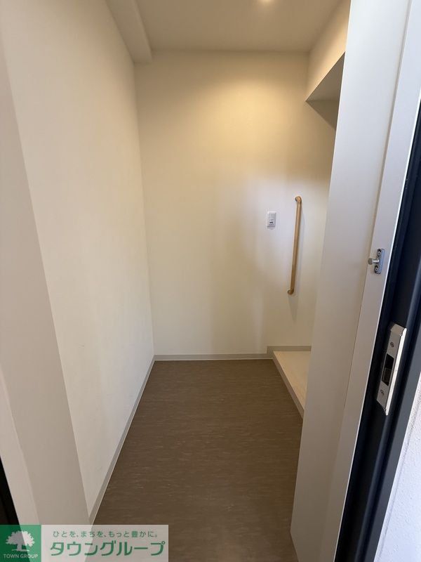 玄関　★お部屋探しは株式会社タウンハウジング東京まで★