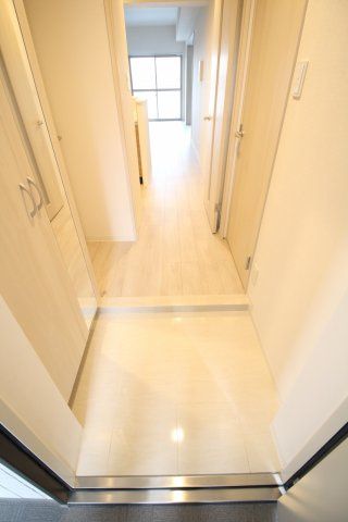 玄関　（別タイプ参考写真）ブリリアントトゥディ　板橋区熊野町7