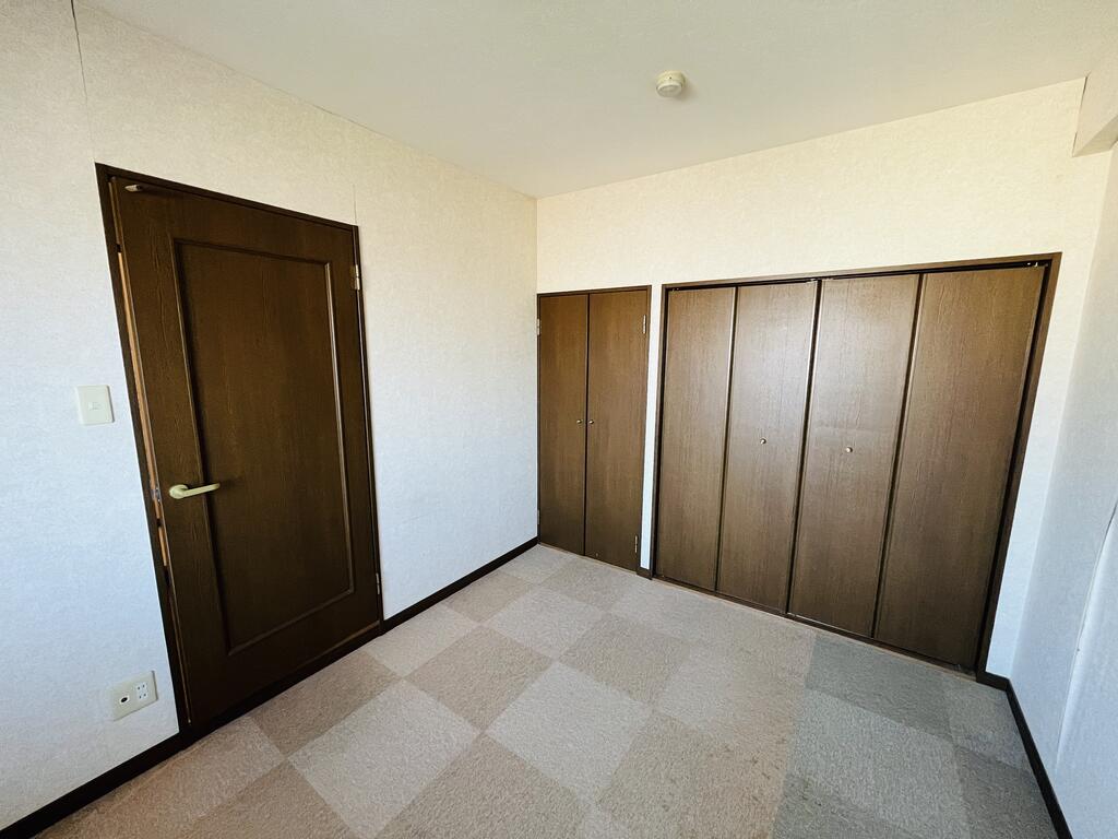 その他部屋・スペース　フローリングになります