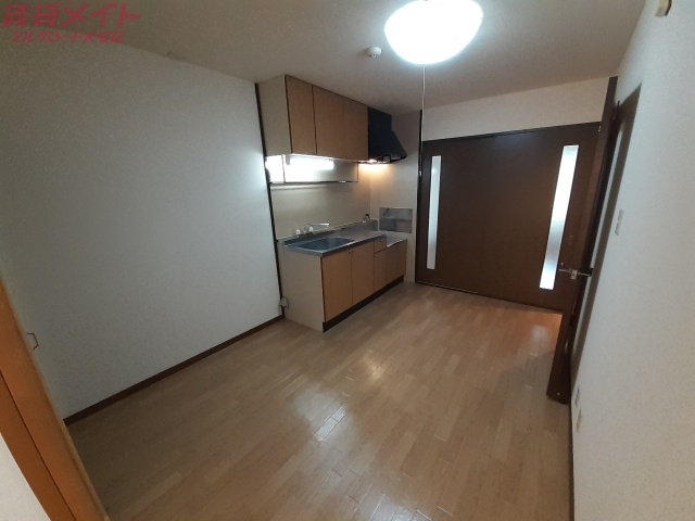 居室・リビング　同型参考写真