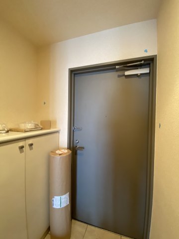 玄関　＊別部屋参照
