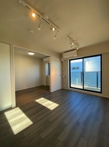 居室・リビング　別号室参考写真
