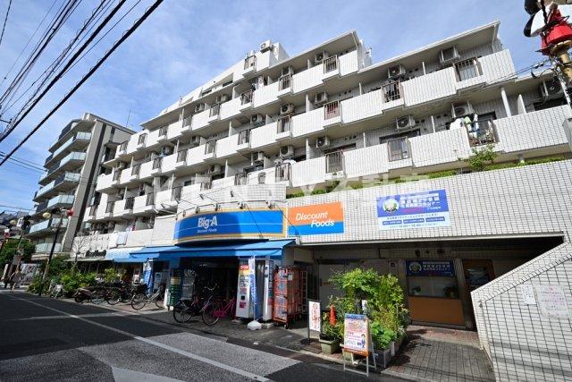 建物外観　外観は落ち着いています