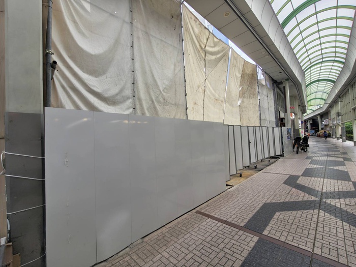 建物外観　建築中