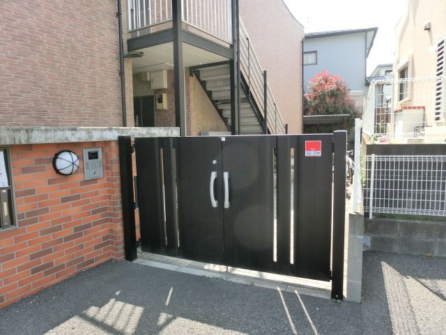 エントランス　お部屋へはこちらから