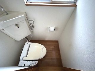 トイレ　トイレもきれいです