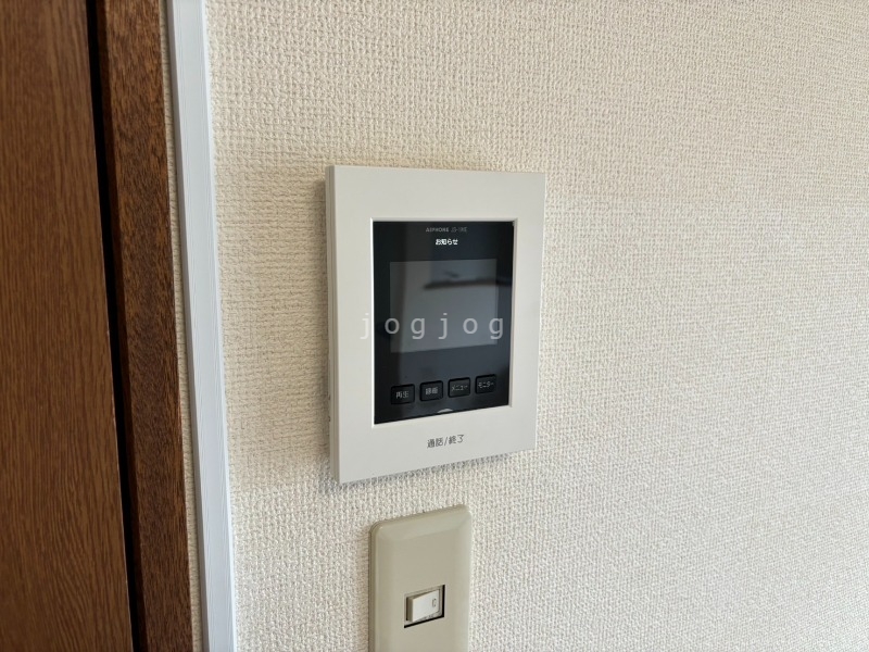 セキュリティ　モニター付きインターホンで来客確認も安心です！
