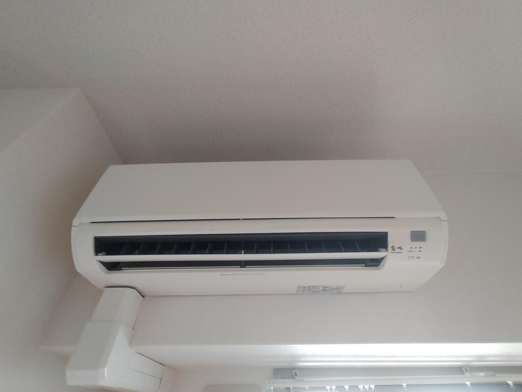 その他設備　嬉しいエアコン付き！（同仕様写真）