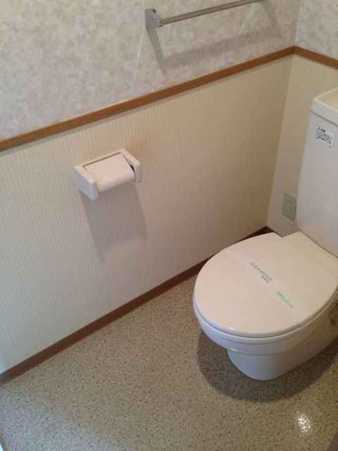 トイレ　トイレ　コンセント有　洗浄便座取付可能