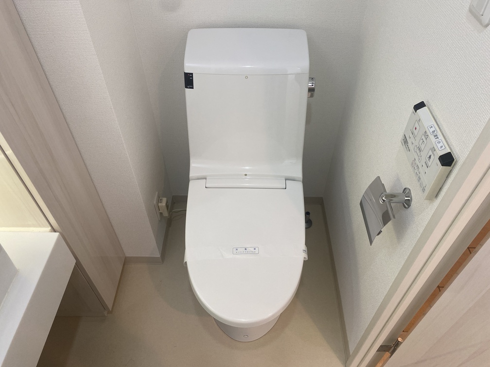 トイレ　■室内参考写真